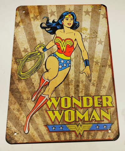 Metalen wandbord - Wonder Woman - Mancave - Wand Decoratie - Metal sign - Mancave decoratie - Decoratie - Metalen borden - Tekst borden - Metalen bord