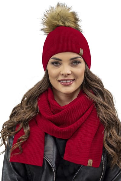 Vivisence Dames Winter Muts En Sjaal Set - Zachte Acrylgaren Antistatische Muts Met Imitatiebont Pompom Perfecte Pasvorm Sjaal 176x44 cm - Warmte En Comfort Voor Alledaagse Elegante En Sportieve Outfits - Rood