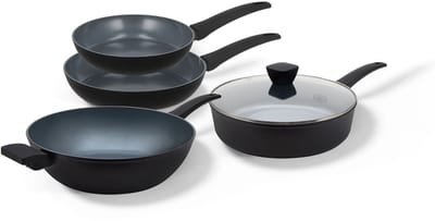 BE Living Pannenset 4–delig – Ø 24 & 28 cm Koekenpan + Ø 32 cm Wokpan + Ø 28 cm Hapjespan met Deksel - Koekenpannenset – Keramisch – Inductie Pannen – PFAS Vrij Anti Aanbak – Delight Series