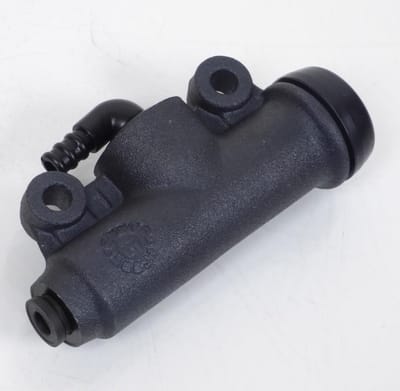 ajp hoofdremcilinder achterrem voor suzuki 50 rmx 12800253c 00h01106181