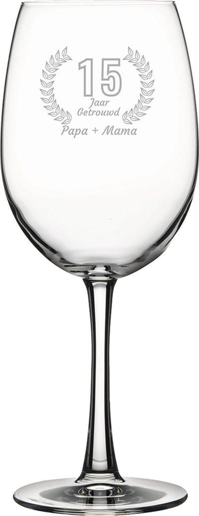 Gegraveerde rode wijnglas 46cl Papa + mama 15 jaar getrouwd