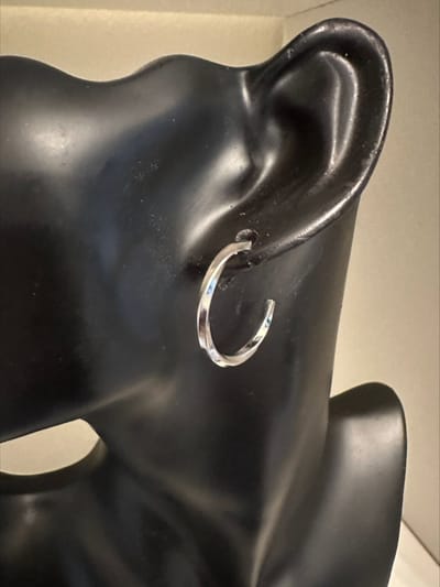 oorsteker ring dun geslepen dia 2.5 cm || Make up | Parfum | Moederdag | Verjaardagscadeau| Cadeautje| Valentijnsdag| Kado | sieraden | vaderdag | oorbellen | oorsieraden