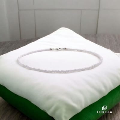Leerella Choker Kralenketting Wit – Stijlvolle Handgemaakte Kralenketting in 9 Kleuren 45+6 cm
