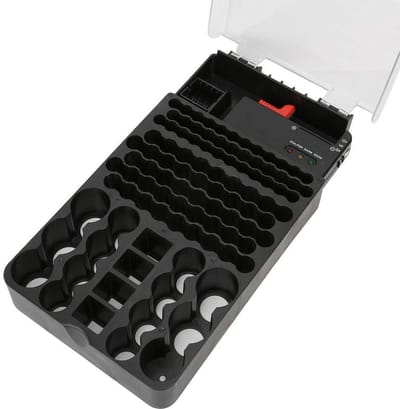 Allecto Plus - Opbergdoos voor batterijen - 104 vakken - Batterijcontainer - Multifunctionele batterijorganizer - Transparante batterijhouder met batterijtester - 3 indicatorlampjes - Geschikt voor AA, AAA en 9V batterijen.