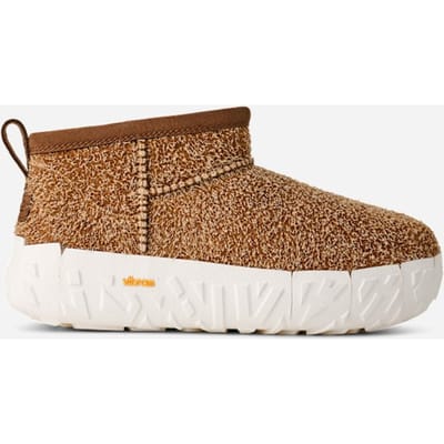 UGG® Classic Ultra Mini Wrap Tech-laars in Brown, Maat 40, Suede