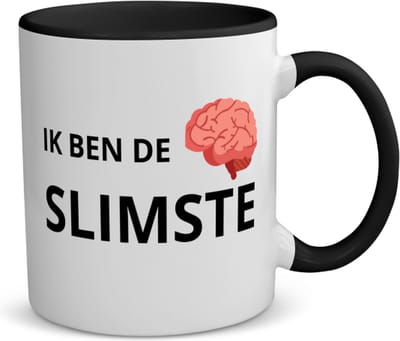Akyol - ik ben de slimste koffiemok - theemok - zwart - Quotes - slimme mensen - de slimste - verjaardagscadeau - verjaardag - cadeau - kado - geschenk - gift - 350 ML inhoud