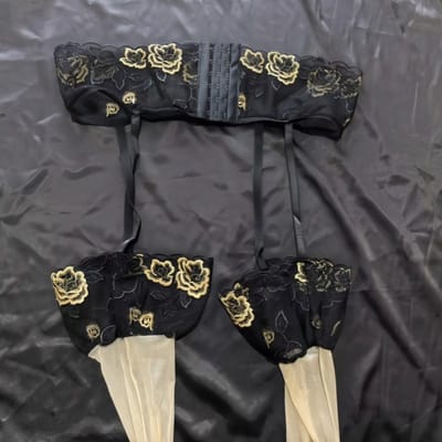 Dames Sexy Ruggespeld Slanke Taille Cummerbund Gouden Borduurwerk Jarretel Suspenderriem Met Olie Glanzende Dijhoge Kousen One Size gray