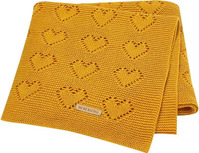 IL BAMBINI okergele babydeken met opengewerkte hartjes - 100% katoen extra zacht 100x80cm - Pluisvrije deken - babydekentjes voor wieg of ledikant - kraamcadeau