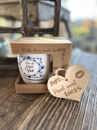 Creaties van Hier – Delfts blauwe mok Opa houten hartje – 10,5 cm – Keramiek