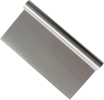 Professionele RVS Deegsnijder 22x12cm - Met Metrische Schaal voor Bakken, Pizza, Gebak en Aziatische Noedels