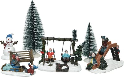 Decoris Kerstdorp accessoires - 7delig - figuurtjes/poppetjes en kerstboompje - polyresin - beeldjes
