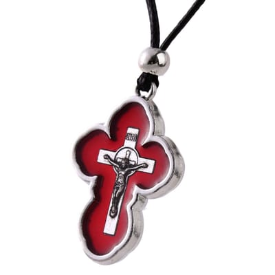 Decopatent - Ketting met Hanger Kruisje Benedictus - Metaal - Kruis van Heilige Sint-Benedictus - Kruishanger Jezus - Kruis Hanger Koord Halsketting - Gothic cross - Afm kruis: 2.5x3.5 Cm - Kleur: Rood