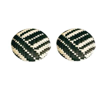 Clip oorbellen zwart -ecru 17.5 mm- Random- geen gaatje