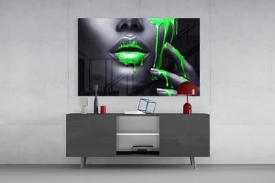 Glasschilderij - Vrouw gezicht met Groene Verf - Foto Print Op Glas - 140x90 cm