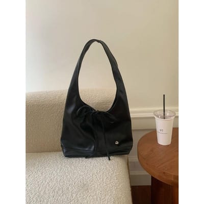 Koreaanse Versie van Niche Dames Commuter Tas Veelzijdige Casual Tas Franse Strik Grote Capaciteit Enkelschouder Oksel Draagtas