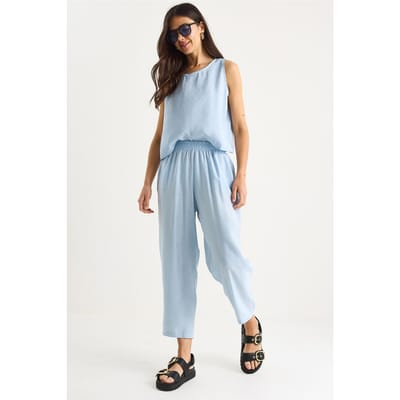 Mouwloze Crew Neck Blouse en Carrof Fıt Broekset
