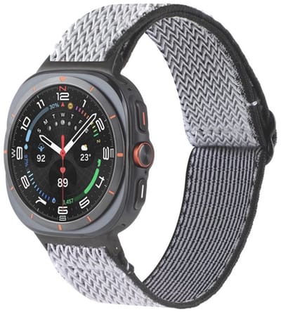 By Qubix - smartwatch bandje - Compatible Samsung bandje - Elastische solo loop nylon bandje - Wit met zwart - Geschikt voor Samsung Galaxy Watch 9 (40/44mm) - Watch 8 (40/44mm) - Watch 8 Classic (46mm)