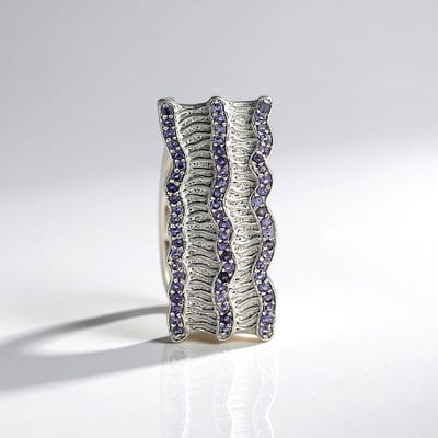 Cavill - Zilveren hanger 925 sterling zilver geplatineerd met 0,464 ct ronde iolieten - Modern & elegant sieraad 29x13 mm paars