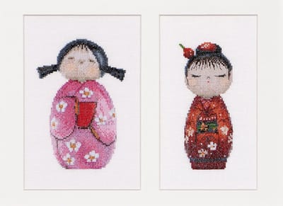 Thea Gouverneur - Borduurpakket met telpatroon - 547 - Voorgesorteerde DMC Garens - Kokeshi-poppen - Linnen - 16 cm x 22 cm - DIY Kit