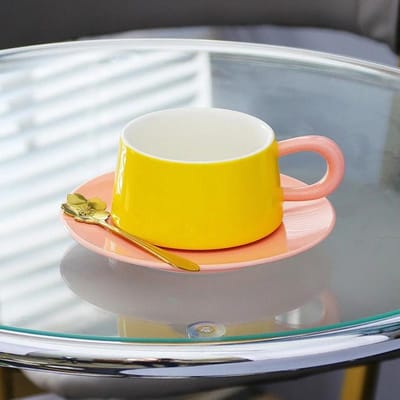 Keramische Koffiekop met Schotel & Lepel Set Creatieve Contrasterende Kleuren Exquise Retro Afternoon Tea Kop Melk Espresso Mok yellow