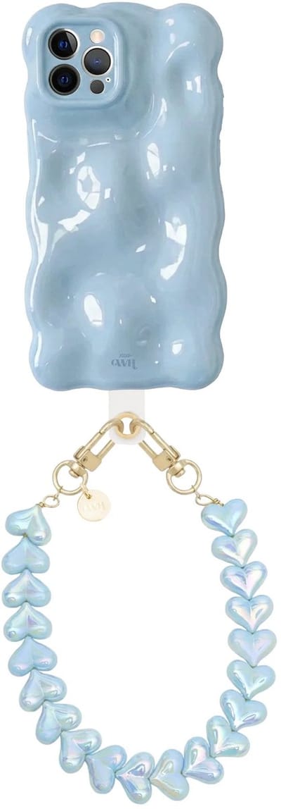 xoxo Wildhearts Bubbly case Ice Blue - Funky Hearts (Blue metallic) - geschikt voor iPhone 12 Pro Max - Hoesje met telefoonkoord - golvend hoesje met hartjesketting - Telefoonhoesje met afneembaar koord - schokbestendig - Lichtblauw