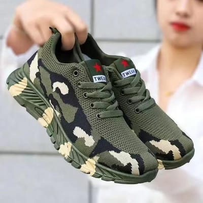 Heren- en Damesstijl Lente en Zomer Nieuw Ademend Lichtgewicht Comfortabel en Modieus Casual Schoenen Heren Trendy Sportschoenen 44 black