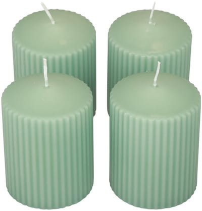 Stompkaarsen groene smaragd gegroefde kaarsen 70/90mm 4 st