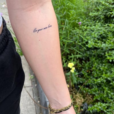 Tijdelijke tattoo be your own hero | Neptattoo volwassenen | Tijdelijke tattoo voor volwassenen | Temporary tattoo | Plaktattoos voor volwassenen | Neptattoos | Probeer zorgeloos een tattoo | tattforaweek