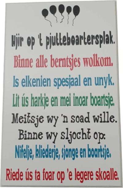 Tekstbord - spreukenbord - op de kleuter speelzaal - welkom - kinderen