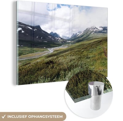 ® Glasschilderij 180x120 cm - Schilderij acrylglas - De groene valleien in het Nationaal park Sarek in Zweden - Foto op glas - Muurdecoratie woonkamer - Wanddecoratie slaapkamer - Schilderijen