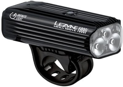 Lezyne Mega Drive 1800i Loaded Pro Kit - Fietsverlichting Set - LED fietslampen - Micro-USB Oplaadbaar - Waterdicht Fietslicht - LED Mega Drive 1800i en KTV Pro Smart - Infinite Light Power Pack - Zwart