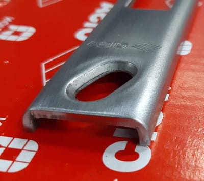 Tegenplaat staal - Sluitplaat - Slotbeveiliging - Roestvrij staal - 24x6 mm - Zilverkleurig