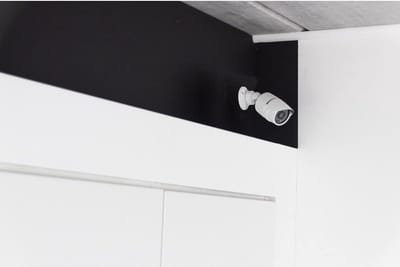 Nep Camera - Dummy Beveiliging - Woning Beveiligen - Met Knipperend LED - 18 x 9.5 x 13 cm - Wit