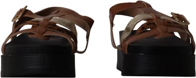 Platte sandalen met bandjes van Joalice Paris
