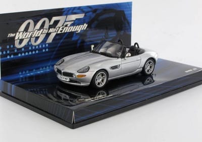 Movie Memorabilia BMW Z8 'The World Is Not Enough' - 1:43 - Minichamps