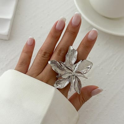 Mode Overdreven Bloem Brede Ring Voor Vrouwen Elegant Vintage Design Grove Metalen Open Ringen Vakantie Dagelijks Draag Sieraden Cadeaus
