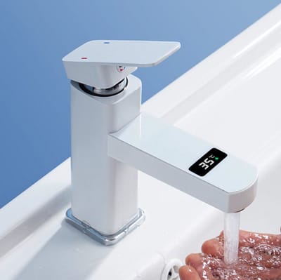 Witte Kraan Met Digitale Temperatuur Display - Ultra Modern en Innovatief - Warm en Koud Water Mengkraan - Hidden Screen Touch - Wastafel - Badkamer - Keuken - Toilet - Keramiek