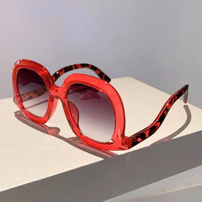 Hoge Kwaliteit Nieuwe Oversized Grote Montuur Zonnebril Dames Mode Vintage Populair Zonnebril Punk Luxe Designer Sexy Dames Tinten UV400 red