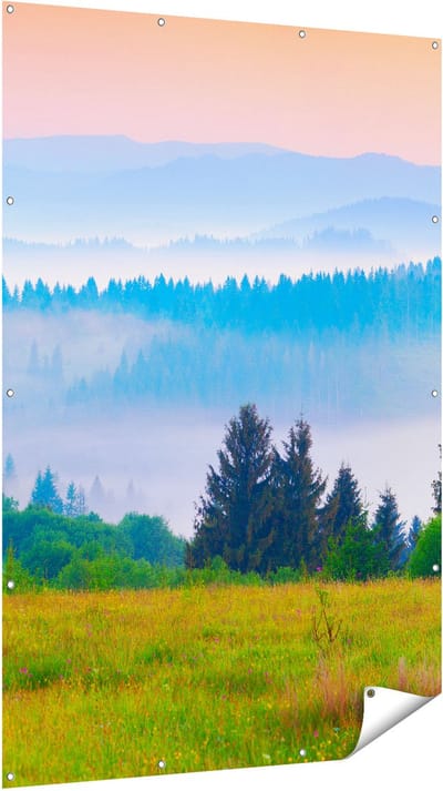 Gards Tuinposter Mistige Heuvel Landschap met Bossen - 120x180 cm - Tuindoek - Tuindecoratie - Wanddecoratie buiten - Tuinschilderij