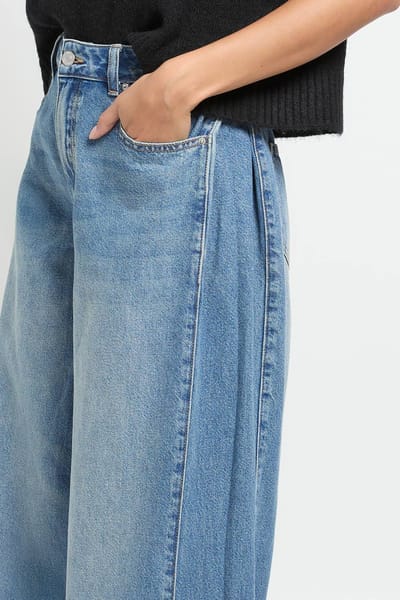 boohoo Dames Hoge taille paneelinzet super wijde pijpen jeans | Vintage Wash | Maat: 14
