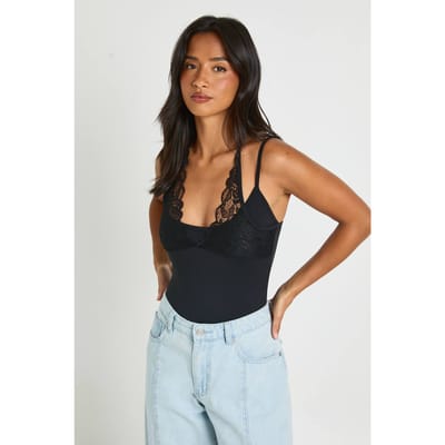boohoo Dames Petite Mat Slinky Bodysuit Met Halternek En Kanten Rand | Zwart | Maat: 40