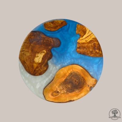 Wood and Olives - Olijfhouten Borrelplank Rond met Epoxy - Blauw-Wit - Handgemaakt - 35 cm