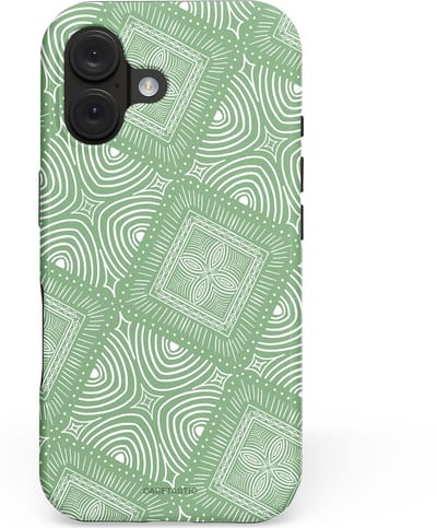 Casetastic hoesje geschikt voor Apple iPhone 16 - MagSafe - Dubbellaagse bescherming - Groene Mandala - Fashion Case - Saliegroen