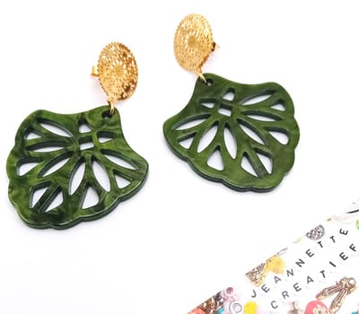 Jeannette-Creatief® - Resin - Resin Barok Waaier Mosgroen - Resin Oorbellen - Filigraan RVS Gouden Oorstekers - Dames Oorbellen - Oorbellen - Oorbellen Dames - Groene Oorbellen - Sieraden - Herfstlook
