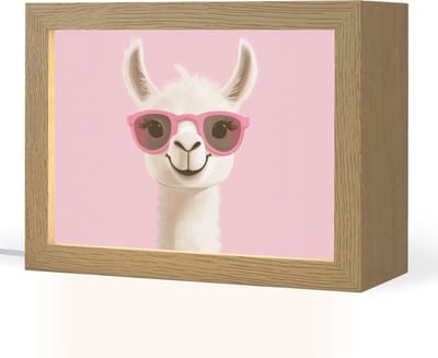Nachtlampje 20x15 cm - Kinder lampje - Lama - Zonnebril - Roze - Tafellamp kinderkamer - Slaapkamer lamp - Bedlamp kinderen - Kinderlampje stopcontact - Wandlamp babykamer - Nachtlampjes