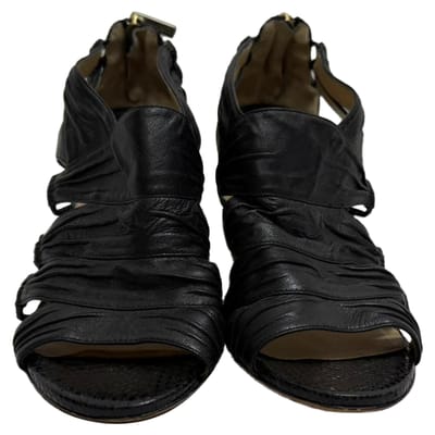 Jimmy Choo sandalen met uitgesneden details en hakken in zwart leer