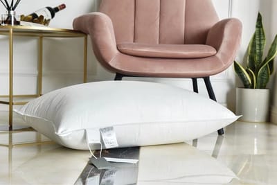 100% Katoen 4-Seizoenen Hoofdkussen – 40x80 cm – Anti Allergie – Wasbaar – Ademend – Comfortabel – Moonlicht Wit – Jaquet Bedding