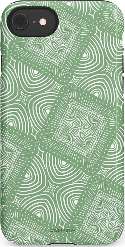 Casetastic Hoesje Geschikt voor Apple iPhone 7/8/SE - Stijlvolle Beschermende Duo-layer Case - Groene Mandala