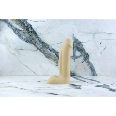 Ylva & Dite - Icarus - Realistische Siliconen dildo met ballen - Handgemaakt - Made in Holland - beige Skin