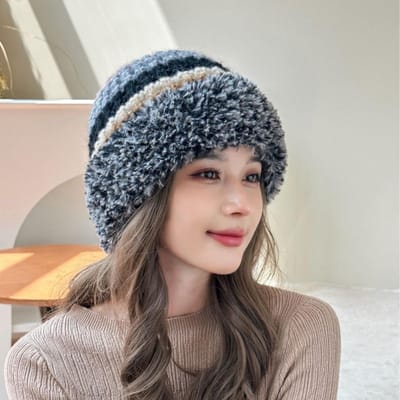 Chapeau tricoté pour femmes Chapeau en fil pelucheux épaissi Chapeau à revers pour grosse tête Bordure en peluche Chapeau chaud One Size black